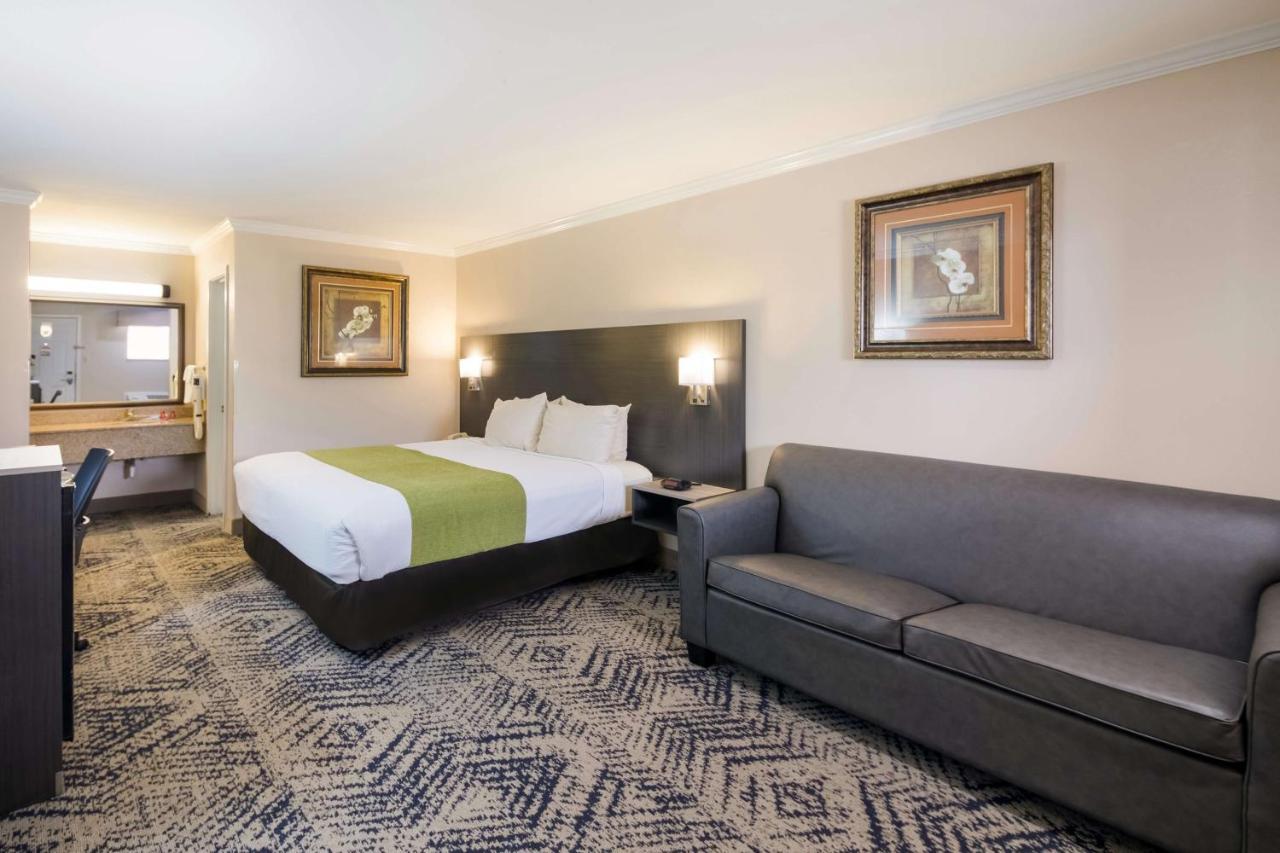 Surestay Hotel By Best Western Rockdale Exterior foto