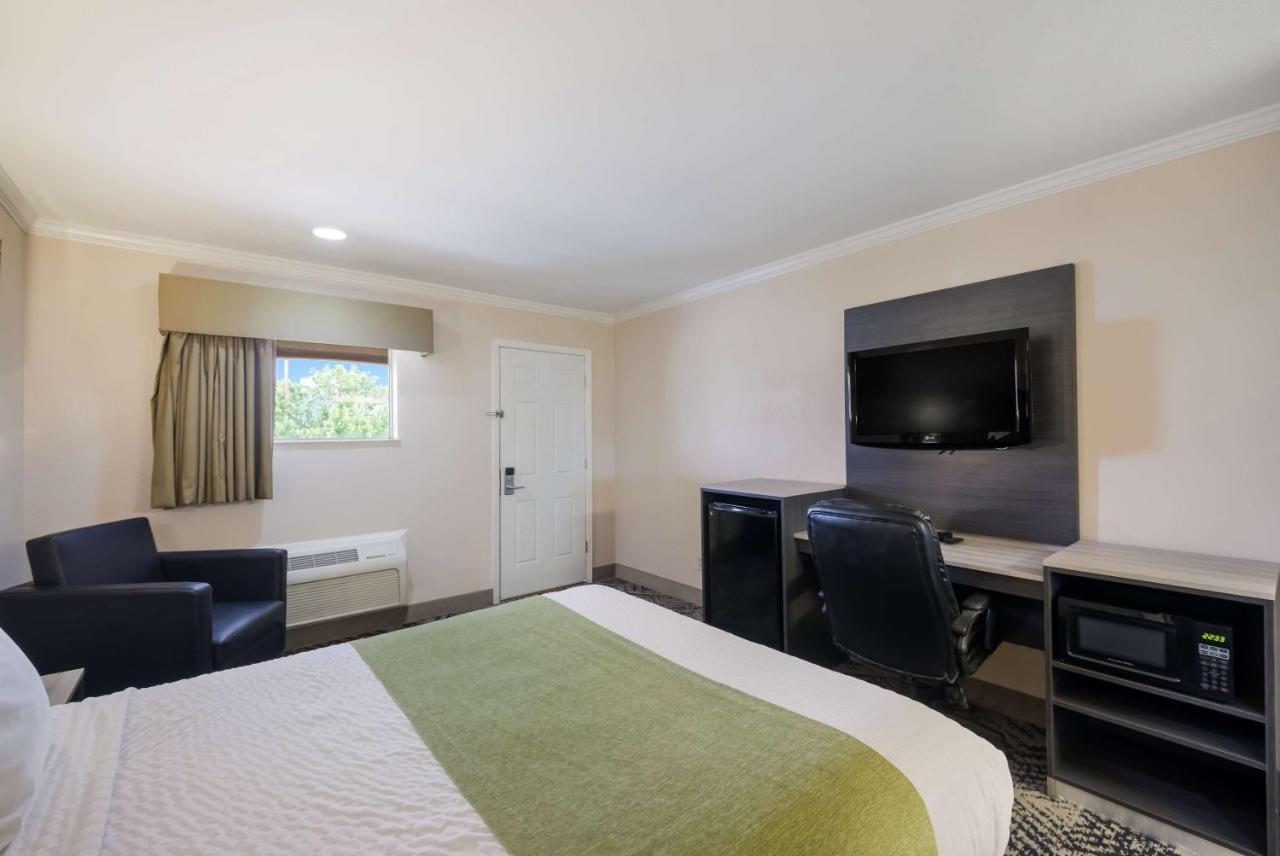 Surestay Hotel By Best Western Rockdale Exterior foto